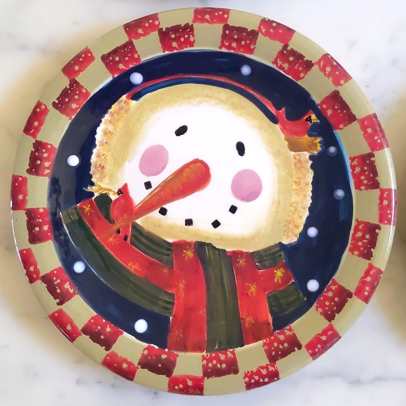 NWOT. Certified International Dinner Plates with Painted Santa Claus, 4 pcs. - Picture 2 of 5